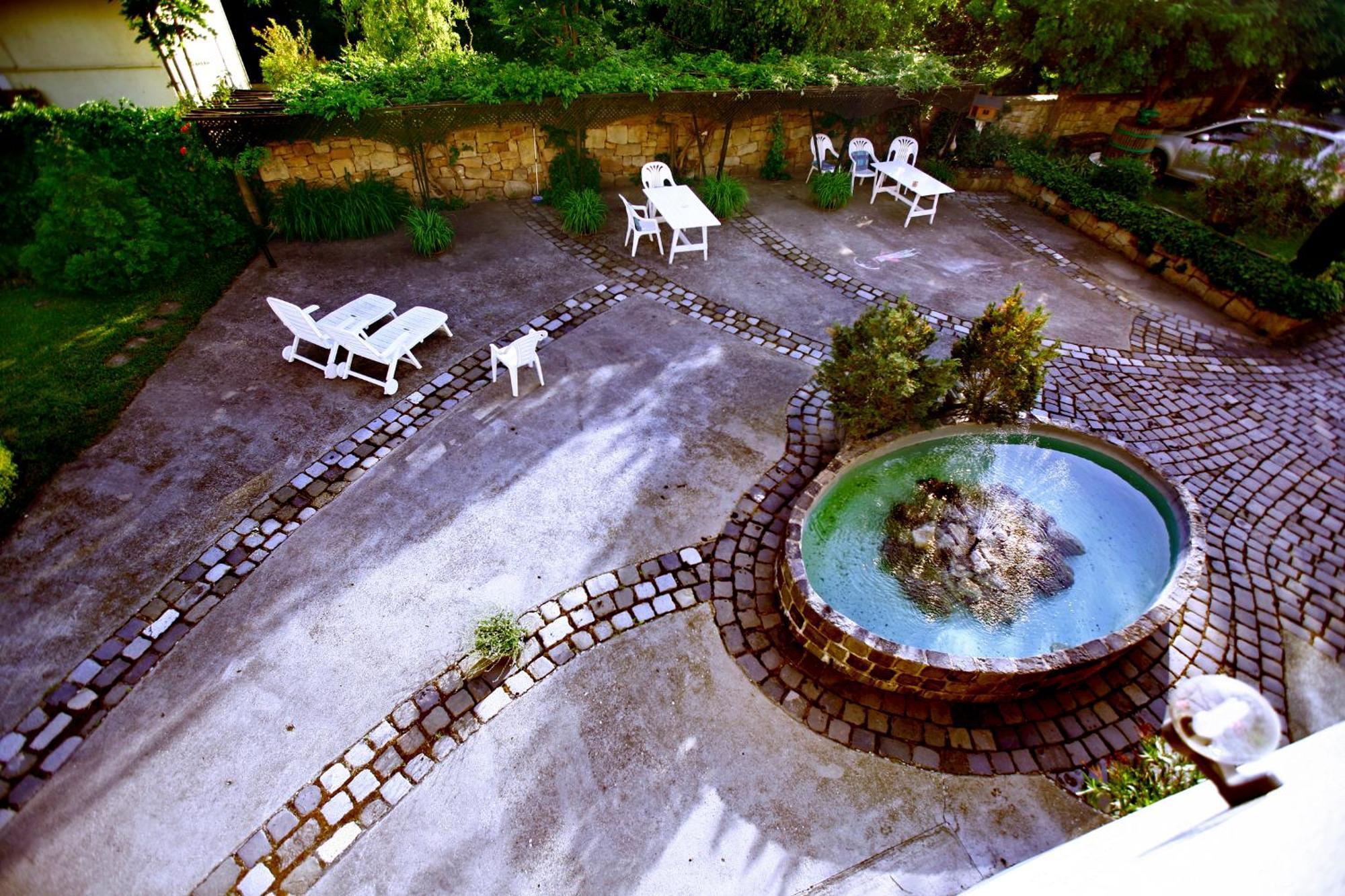 Keszi Panzio Hotel Budakeszi Bagian luar foto